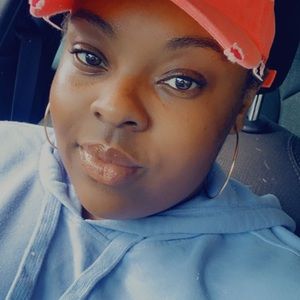 Meet your Posher, Tanisha